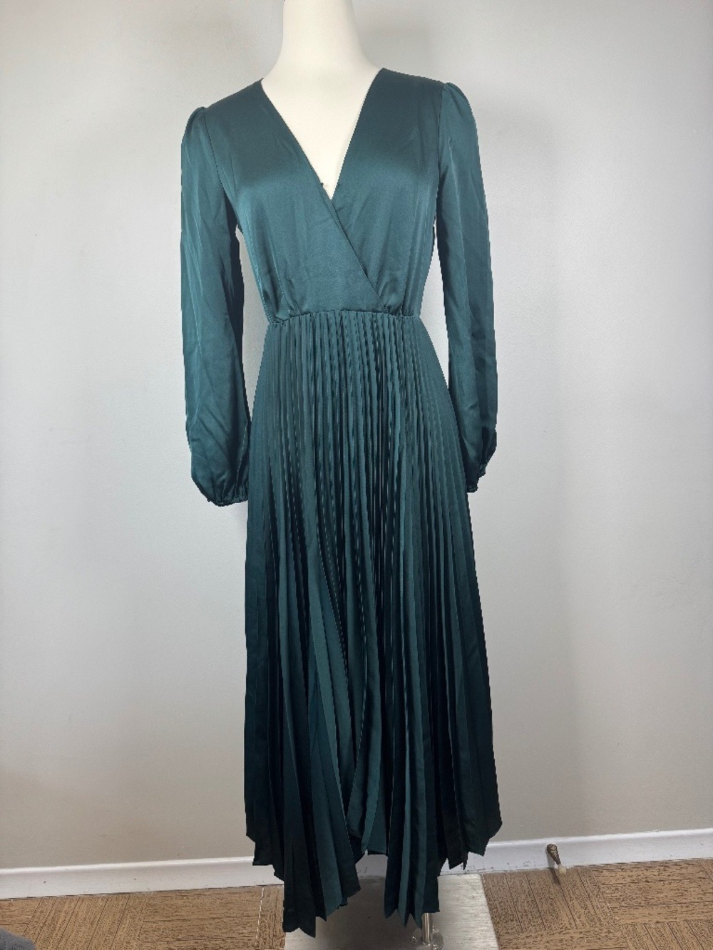 Ever New Melbourne Teal Green Pleated Maxi Long Sleeve Dress size 2